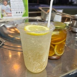 น้ำผึ้งเลมอนโซดา