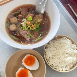 1เx เกาเหลาเนื้อรวม, 1 x  ข้าวเปล่า
