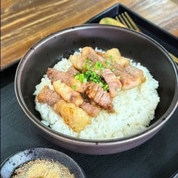 ข้าวหน้าเสือทอดไทยวากิว