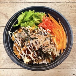 ข้าวไก่ทอดราดซอสทาโกะยากิ