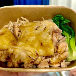 บะหมี่ไก่เทริยากิ-ย่านคอนโดที่มีหลายตึก