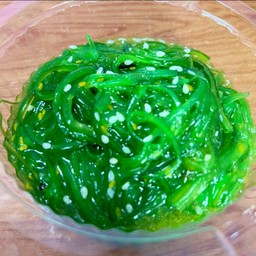 ยำสาหร่าย