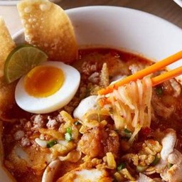 ก๋วยเตี๋ยวต้มยำน้ำข้น