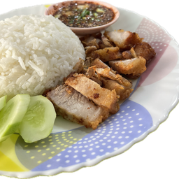 ข้าวหมูสามชั้นทอดน้ำปลา + น้ำจิ้มแจ่ว