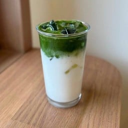 Matcha Classic  with  milk