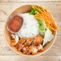 ข้าวไก่ทอดซอสน้ำปลา