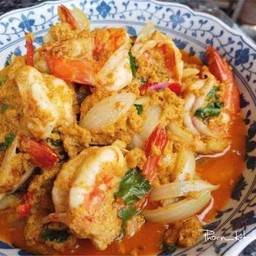 กุ้งผัดผงกระหรี่