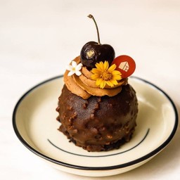 Belgium chocolate mousse cake