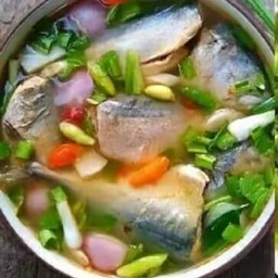 ต้มยำปลากระป๋อง