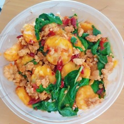 ข้าวกะเพราเต้าหู้+หมูสับ