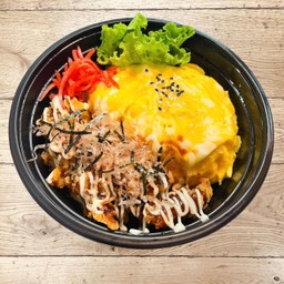 ข้าวไก่ทอดราดซอสทาโกะยากิ X ไข่ข้น