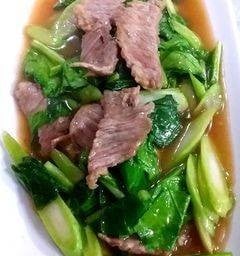 ข้าวคะน้าน้ำมันหอยเนื้อ