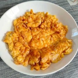 ไข่เจียวไก่สับเป็นกับ