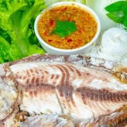 โต้งน้อยปลาเผา น้ำจิ้มสามรส