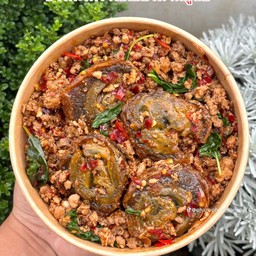 ข้าวหน้ากะเพราหมูสับ ไข่เยี่ยวม้า (ไข่2ใบจุๆ)