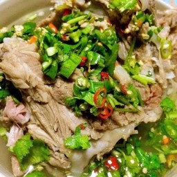 ชุดแซ่บรวมหมู่ขยี้ใจ รวมเเซ่บเล้ง + ข้าวหอมมะลิ + เครื่อดื่ม 1 ขวด 让人心碎的美味套餐 包含麻辣烫+茉莉香米+1瓶百事可乐ง