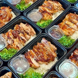 ครัวใหม่บ้านอชิ-หมี่คลุกไก่ฉีก เจ้าแรกในมุกดาหาร