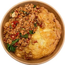 ข้าวกะเพราหมูสับไข่เจียว