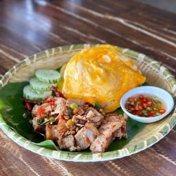 หมูกรอบคั่วพริกเกลือ