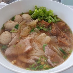 ก๋วยเตี๋ยวหมูรวมน้ำ