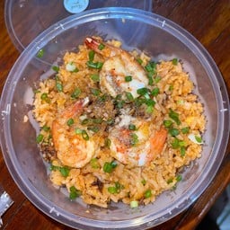 ข้าวผัดกุ้งและมันกุ้ง