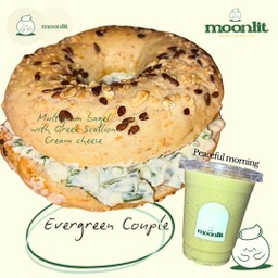 เอเวอร์กรีน คอมโบ (เบเกิ้ลกรีกครีมชีสต้นหอม+พีซฟูลมอร์นิ่ง 16oz)