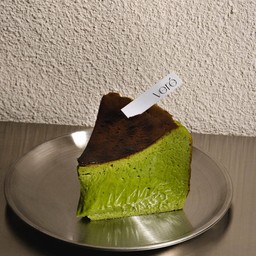 มัทฉะชีสเค้กหน้าไหม้