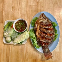 ปลานิลทอดน้ำพริกกะปิ.