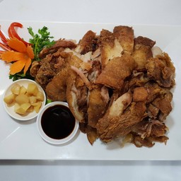 ขาหมูเยอรมันทอด ทั้งขา