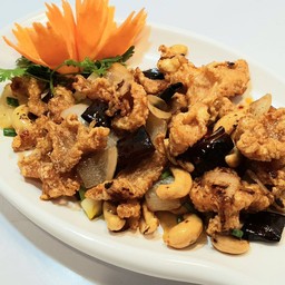 ไก่ผัดเม็ดมะม่วง