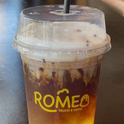 โรมีโอ ฮันนี่ คลาวด์