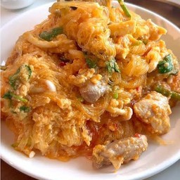 สุกี้รวม ทุกอย่าง ไข่ข้น