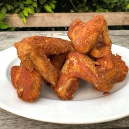 ปีกไก่ทอดน้ำปลา