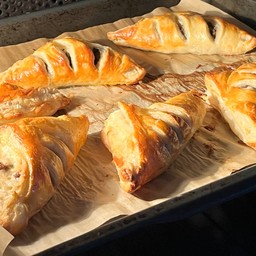 Beef and mushroom pie