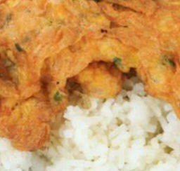 ไข่เจียวหมูสับราดข้าว