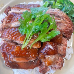 ข้าวไก่ตุ๋น + ขาหมู