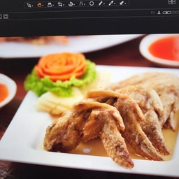ปีกไก่ทอดน้ำปลา