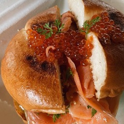 สโมคเเซลมอนเบเกิ้ล