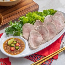 หมูสันในยำเต้าเจี้ยว