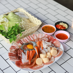 หมูกระทะชุดกลาง  ฟรีเป๊ปซี่ 1 ขวด (A)