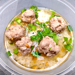 ข้าวต้มหมูสับก้อน