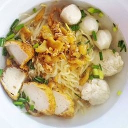 ก๋วยเตี๋ยว