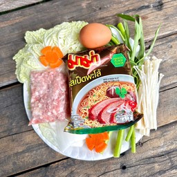 ชุดมาม่าเป็ดพะโล้