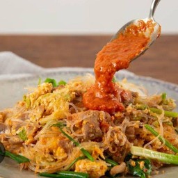 สุกี้แห้งไก่สูตรน้ำจิ้มหมาล่าใส่กล่องพร้อมทาน