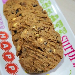 soft cookies mik nuts & fruits 1 piece