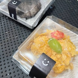 โมจิผลไม้ครีมกรีกโยเกิร์ต