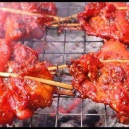 สะโพกไก่ย่างคลุกฝุ่น