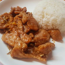 ผัดกระเทียม (ราดข้าว)