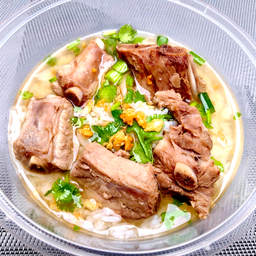 ข้าวต้มกระดูกหมู