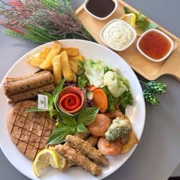 สเต็กถาด Vegan Steak Platter